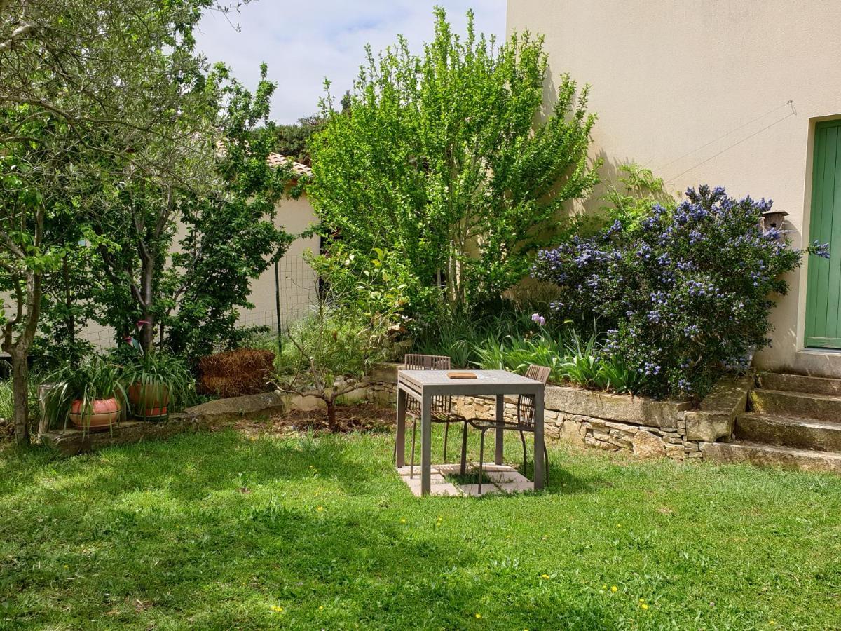 Pause Couleur Lavandula Roussas Kültér fotó